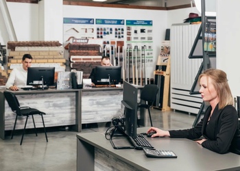 Шоурум компании СтройМаркет Озеры 6